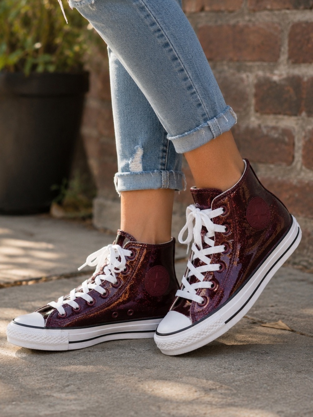 Converse Chuck Taylor All Star High Top 7.5 Burgundy Red Glitter Sparkle